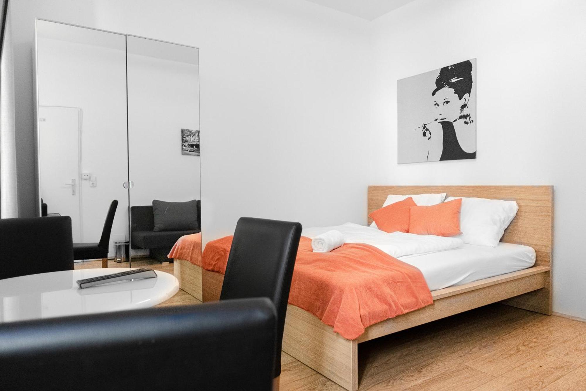 Relaxing 2-Bed Apartment For Extended Visits Wien Eksteriør bilde