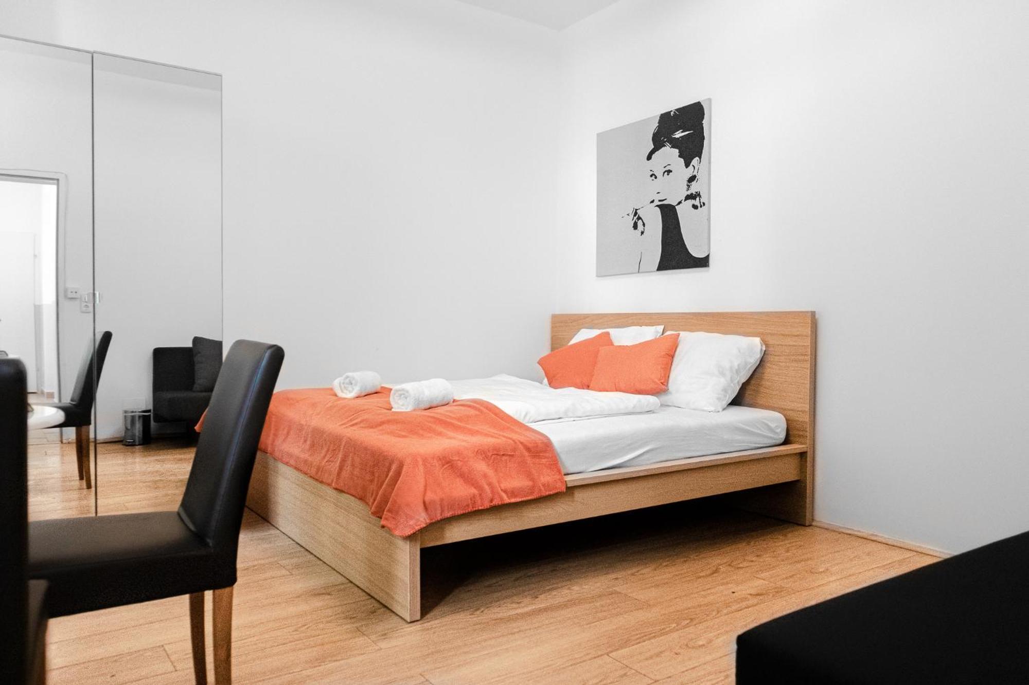 Relaxing 2-Bed Apartment For Extended Visits Wien Eksteriør bilde